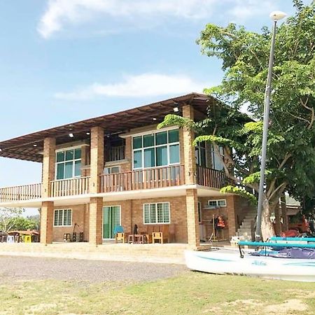 Ombak Deru Lodge Marang Zewnętrze zdjęcie