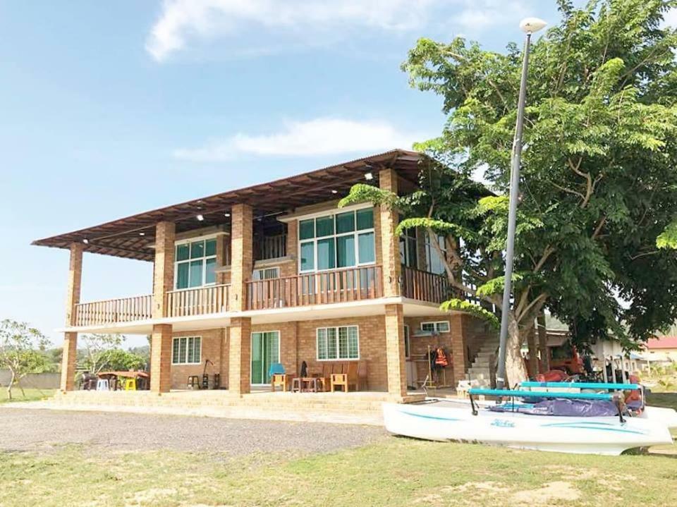Ombak Deru Lodge Marang Zewnętrze zdjęcie